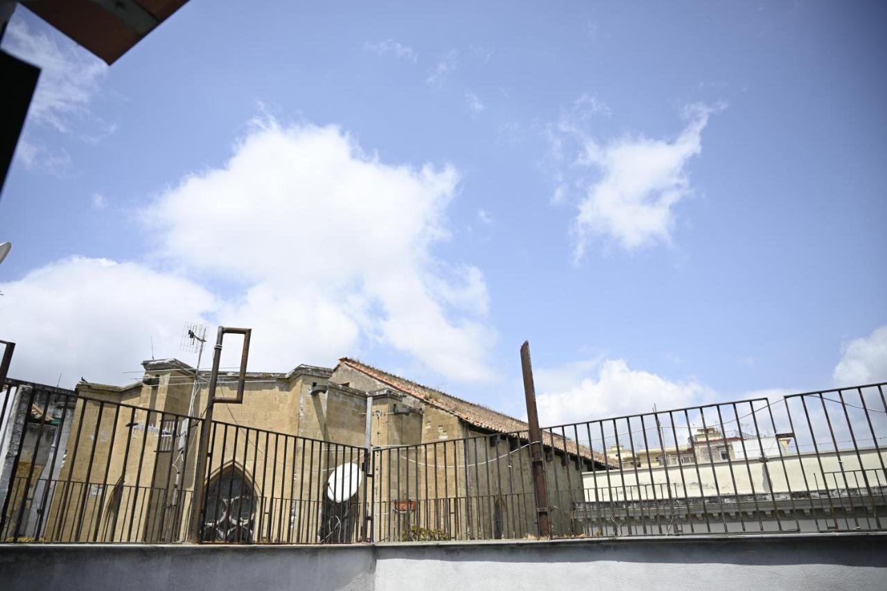 Casa Donna Francy City Center Napoli Exterior foto